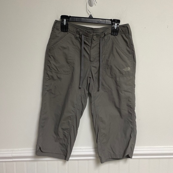 The North Face Pants & Jumpsuits The North Face Womens Capri Pants